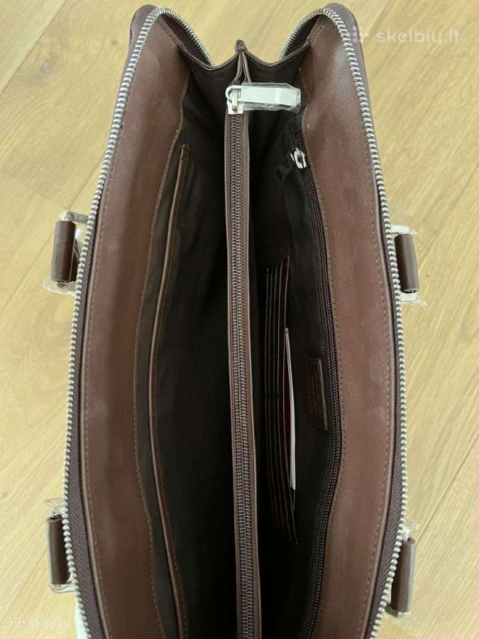 Stilingas ir funkcionalus portfelis Ferragamo slim - nuotraukos Nr. 4