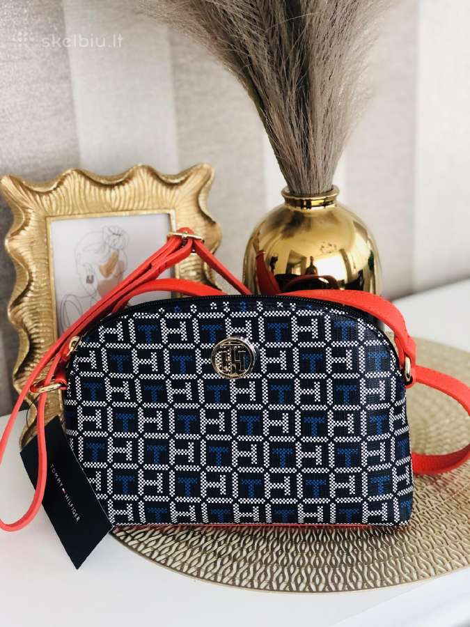 Moteriškas Tommy Hilfiger rankinukas per peti