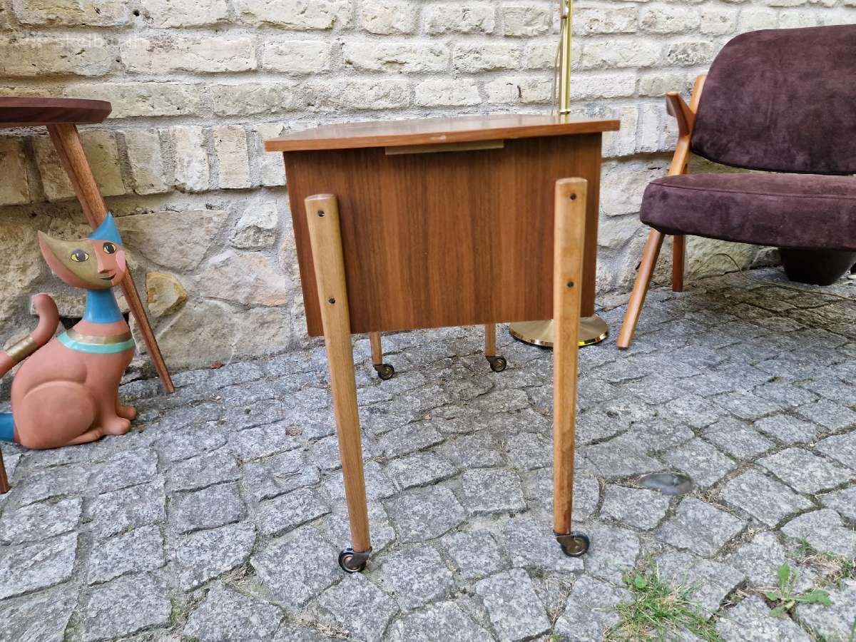 Vintažinė mid century tikmedžio komodėlė-siūlinė - nuotraukos Nr. 14