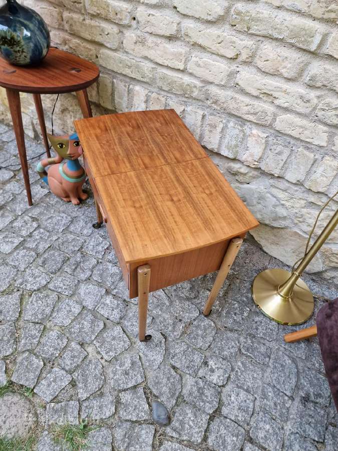 Vintažinė mid century tikmedžio komodėlė-siūlinė - nuotraukos Nr. 19