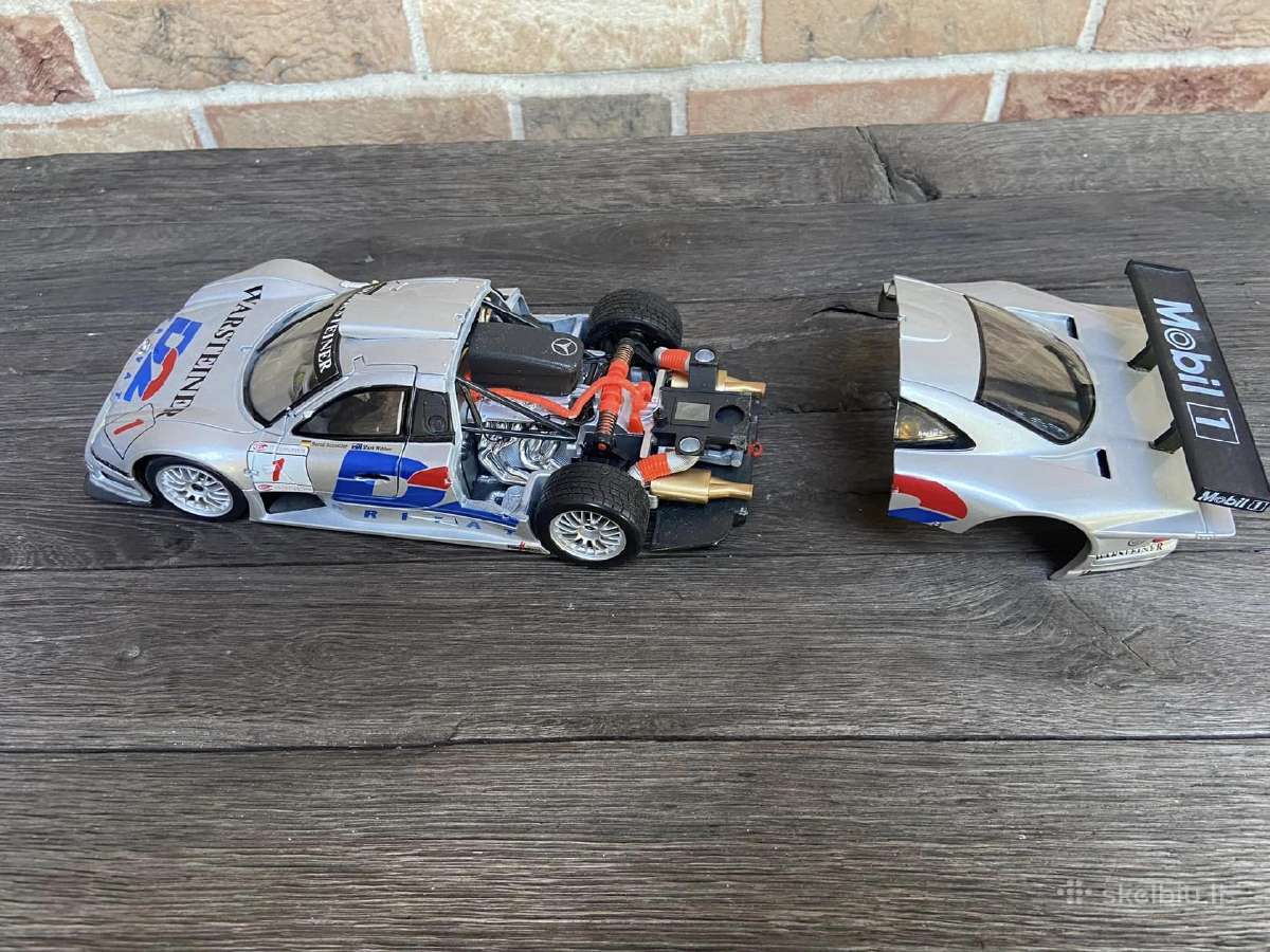 Mercedes benz Clk ir E klases modeliai 1/18 - nuotraukos Nr. 4