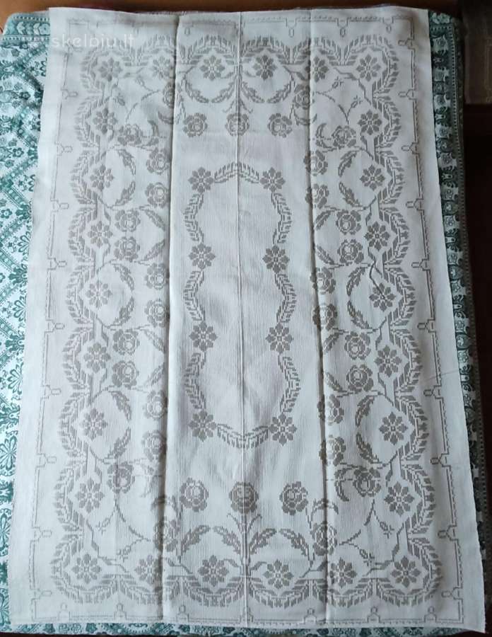 Austa lininė lovatiesė (rankų darbo)
