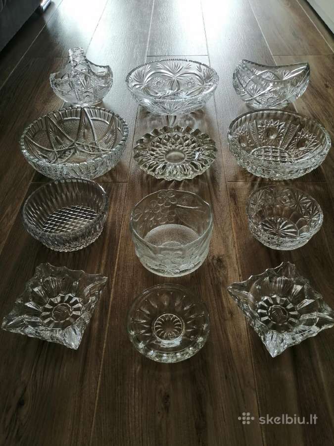 Tarybinės salotines, vazos ir t.t.
