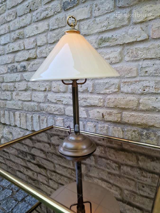 Vintažinė mid century žalvarinė stalinė lempa