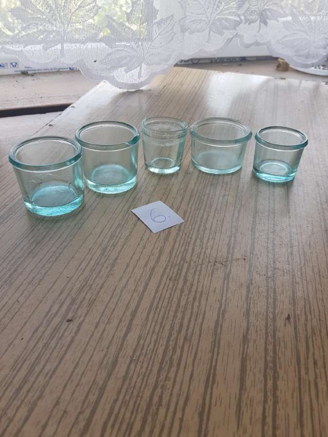 Seni indukai už visus