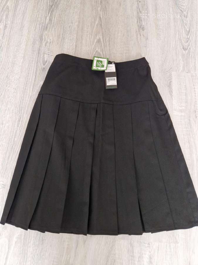 Naujas mokyklinis juodas sijonas (158 cm)