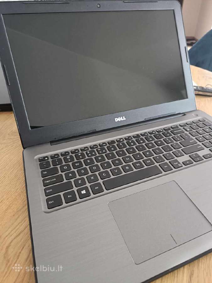 Dell inspiron 5567