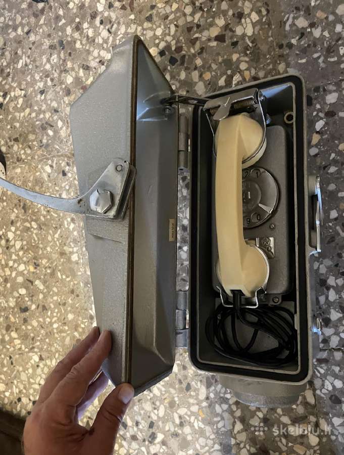 Laivų senovinis hermetiškas telefonas