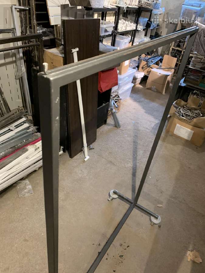 Pigūs stalai, kabyklos, įvairi įranga - nuotraukos Nr. 26
