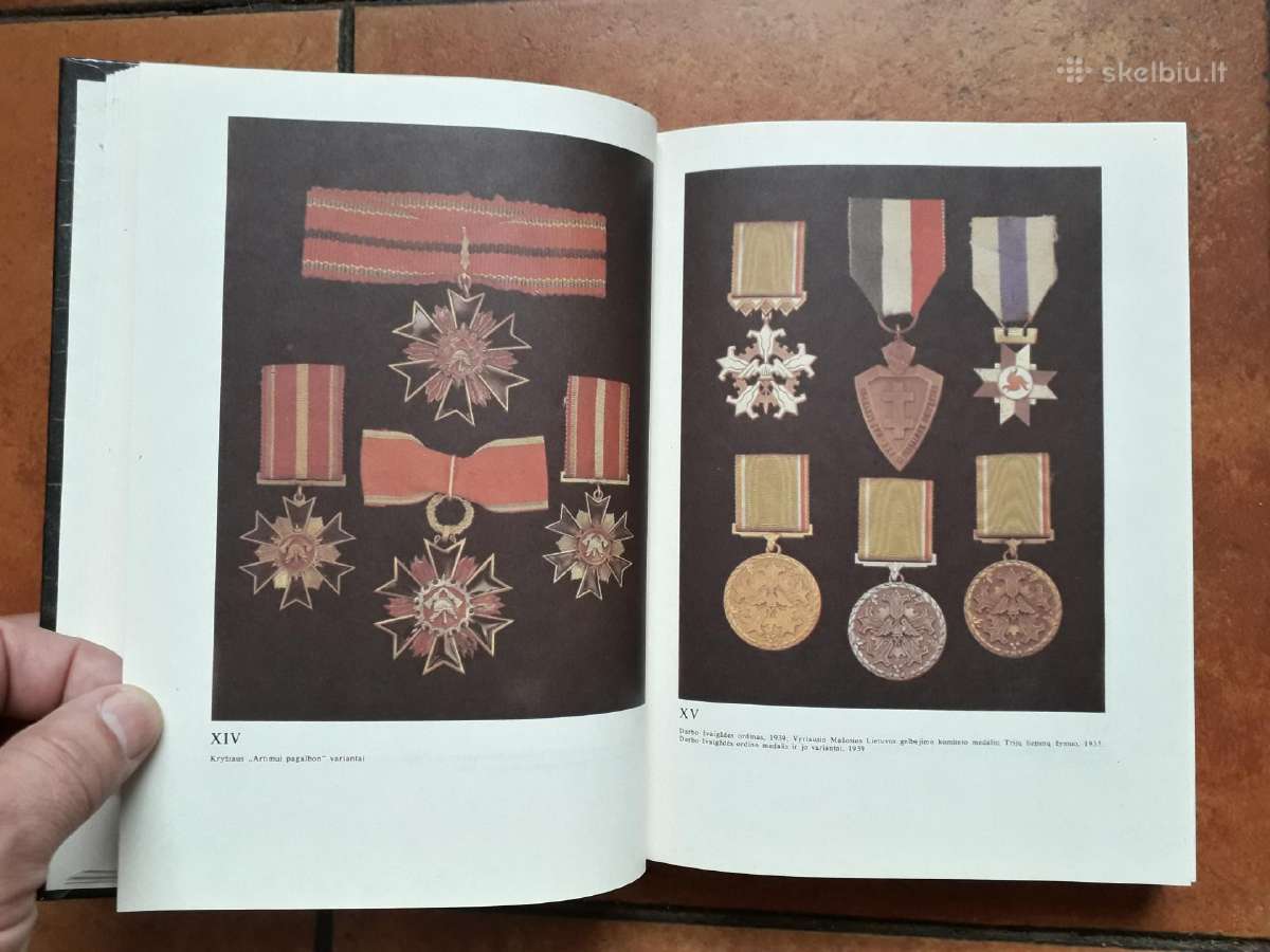 "Lietuvos ordinai, medaliai ir ženkleliai" 1993 m. - nuotraukos Nr. 6