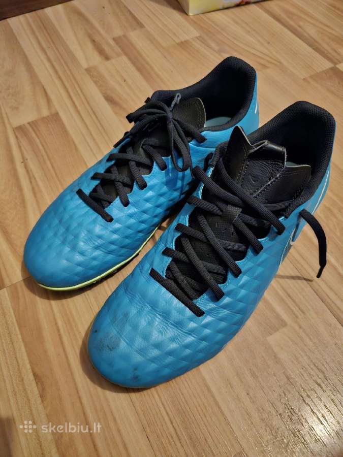 Futbolo bateliai „Tiempo Legend 8 Academy“