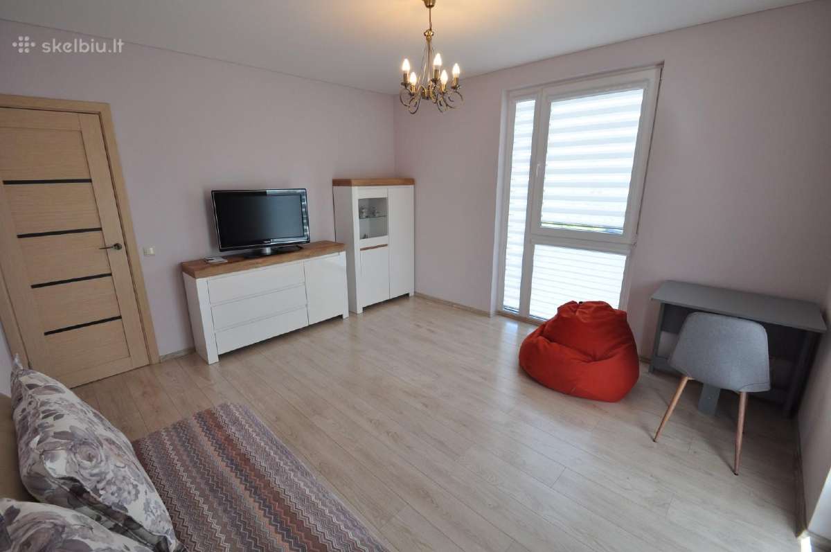 Išnuomojamas 2 kambarių butas, Ragainės g.