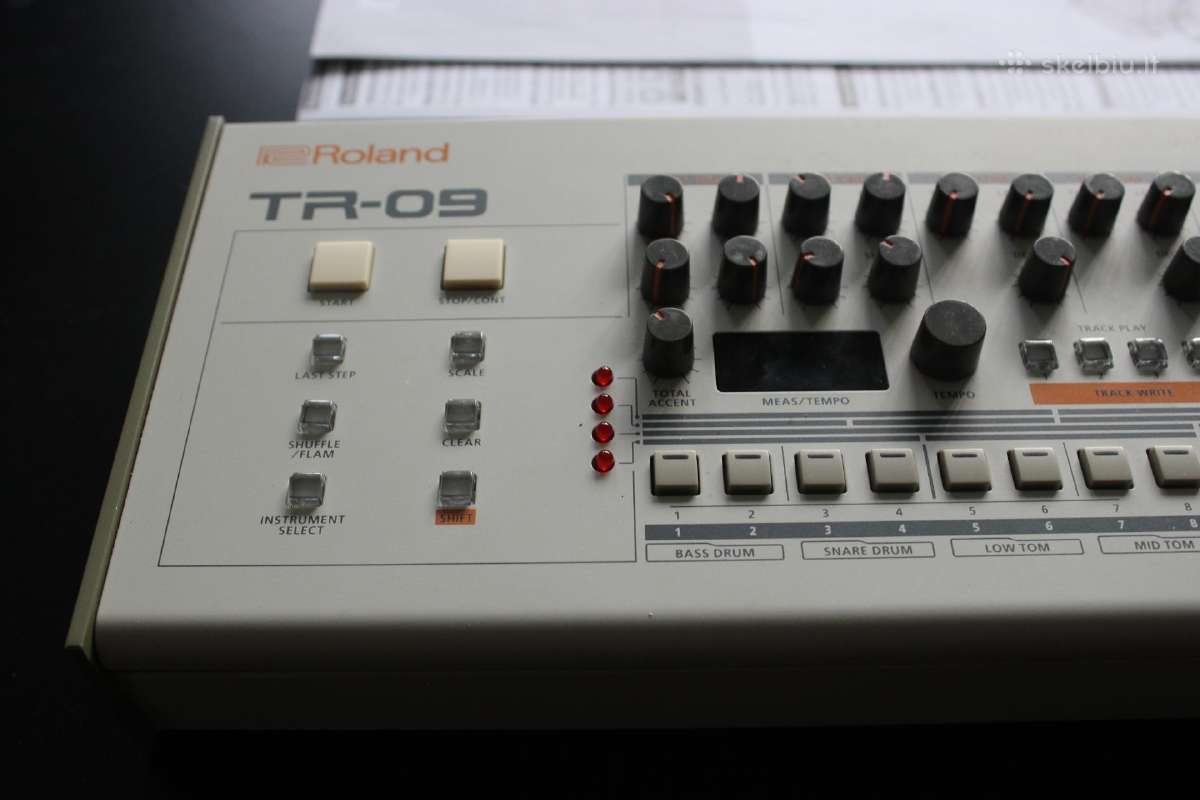 Roland Tr-09 Rhythm Composer + Stagg kabelis 6m - nuotraukos Nr. 3