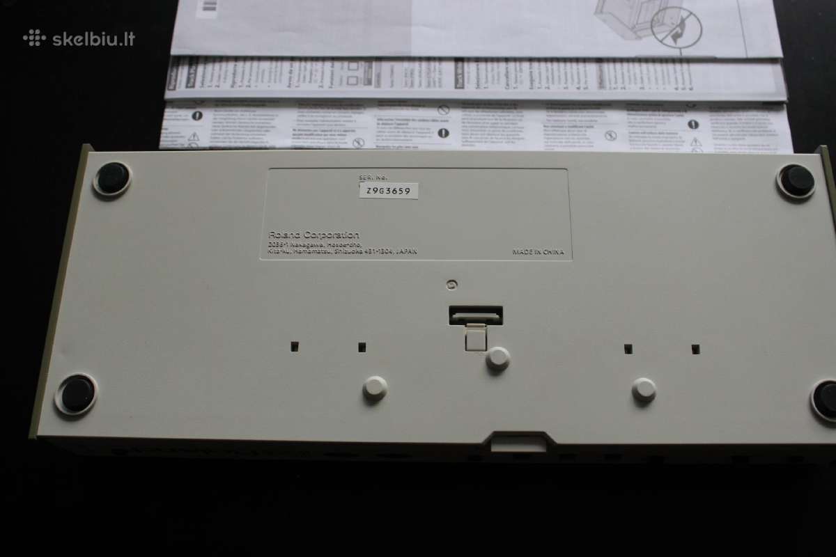 Roland Tr-09 Rhythm Composer + Stagg kabelis 6m - nuotraukos Nr. 4
