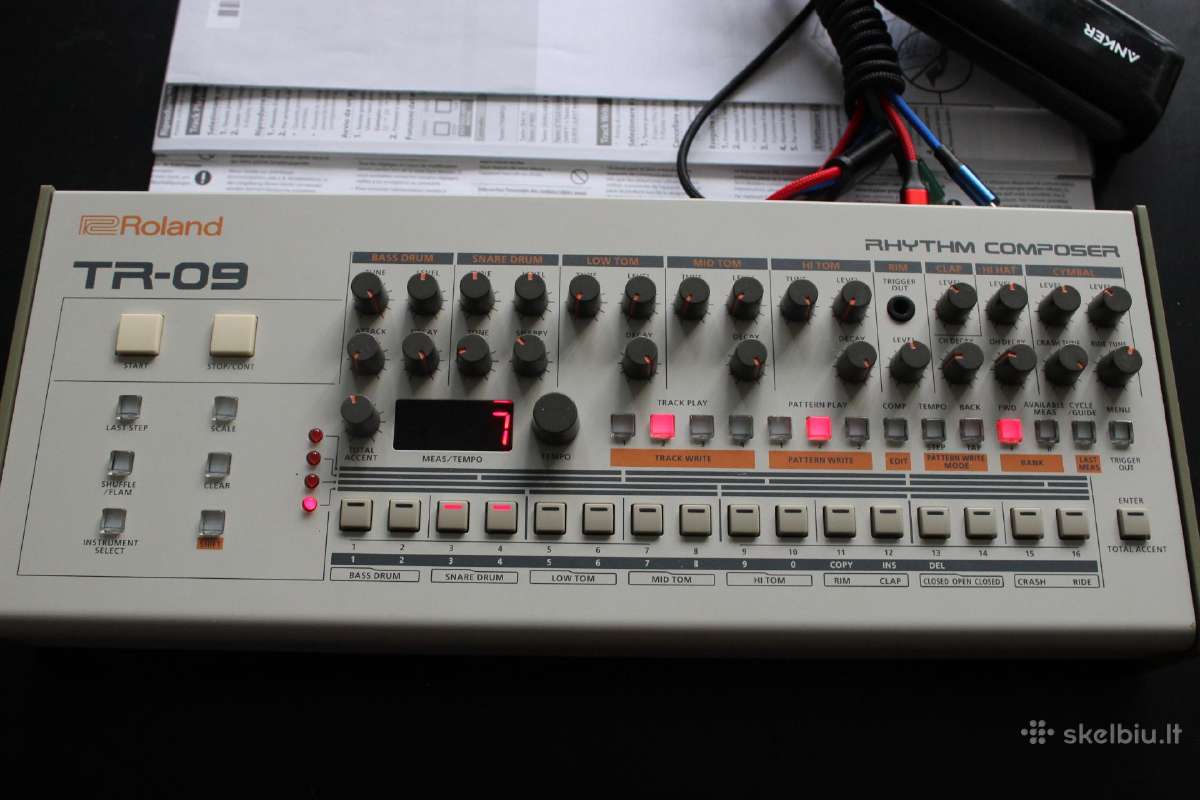 Roland Tr-09 Rhythm Composer + Stagg kabelis 6m - nuotraukos Nr. 5