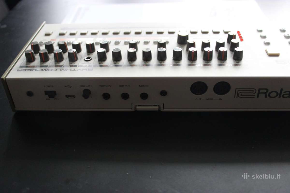 Roland Tr-09 Rhythm Composer + Stagg kabelis 6m - nuotraukos Nr. 6