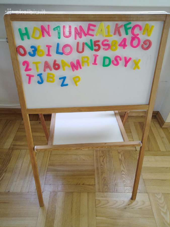Parduodu mokomąją lentą.
