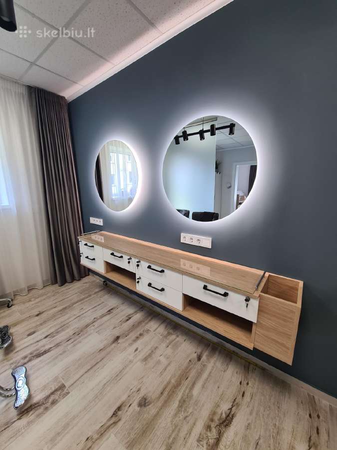 Manikiūro stalai, grožio salonams,LED veidrodžiai