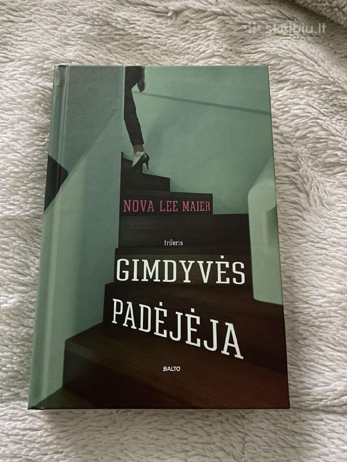 Nova Lee Maier Gimdyvės padėjėja