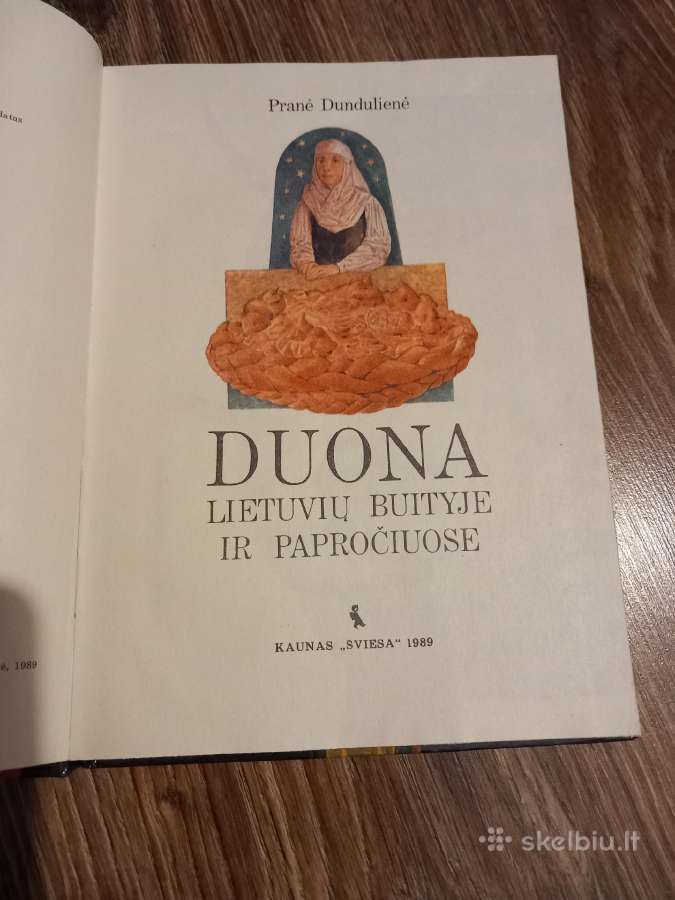 Knyga apie duonos papročius. - nuotraukos Nr. 2