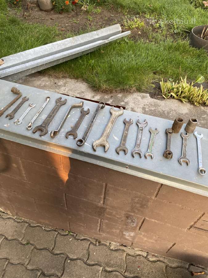 Parduodami verzliarakciai ir kiti irankiai