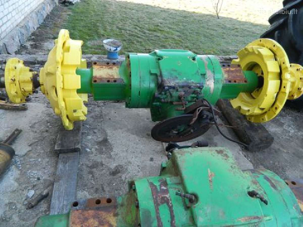 Traktoriaus John Deere 9300 atsarginės dalys - nuotraukos Nr. 10