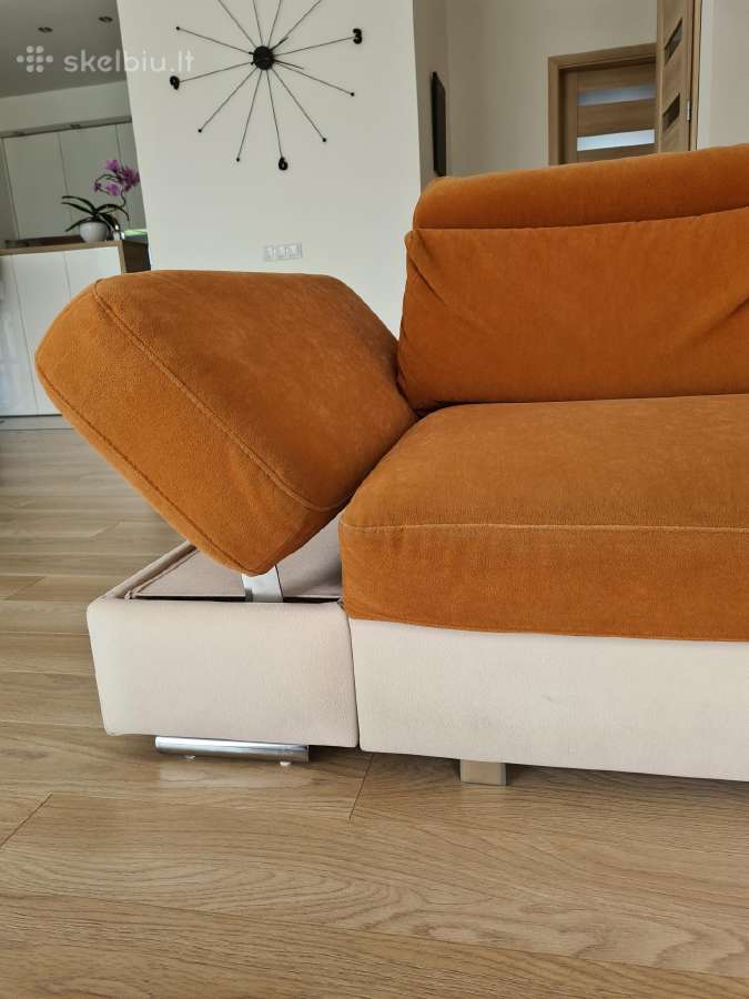Kampinė sofa su miegama dalimi ir patalynės dėže - nuotraukos Nr. 9