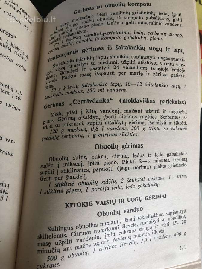 Knygos vaisiu uogu gaminimas - nuotraukos Nr. 3