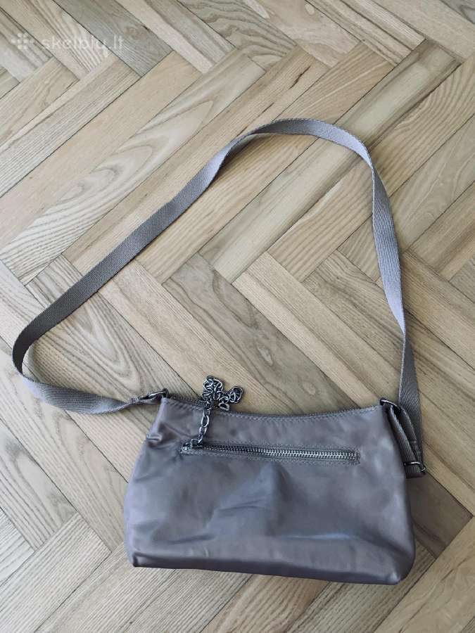 Labai geros bukles H@m rankinė