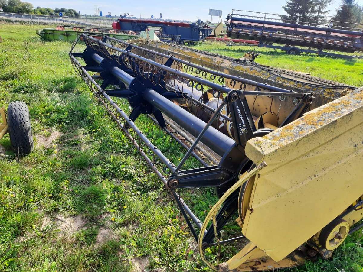Kombainas New Holland Tf42 Ardomas Dalimis - nuotraukos Nr. 6
