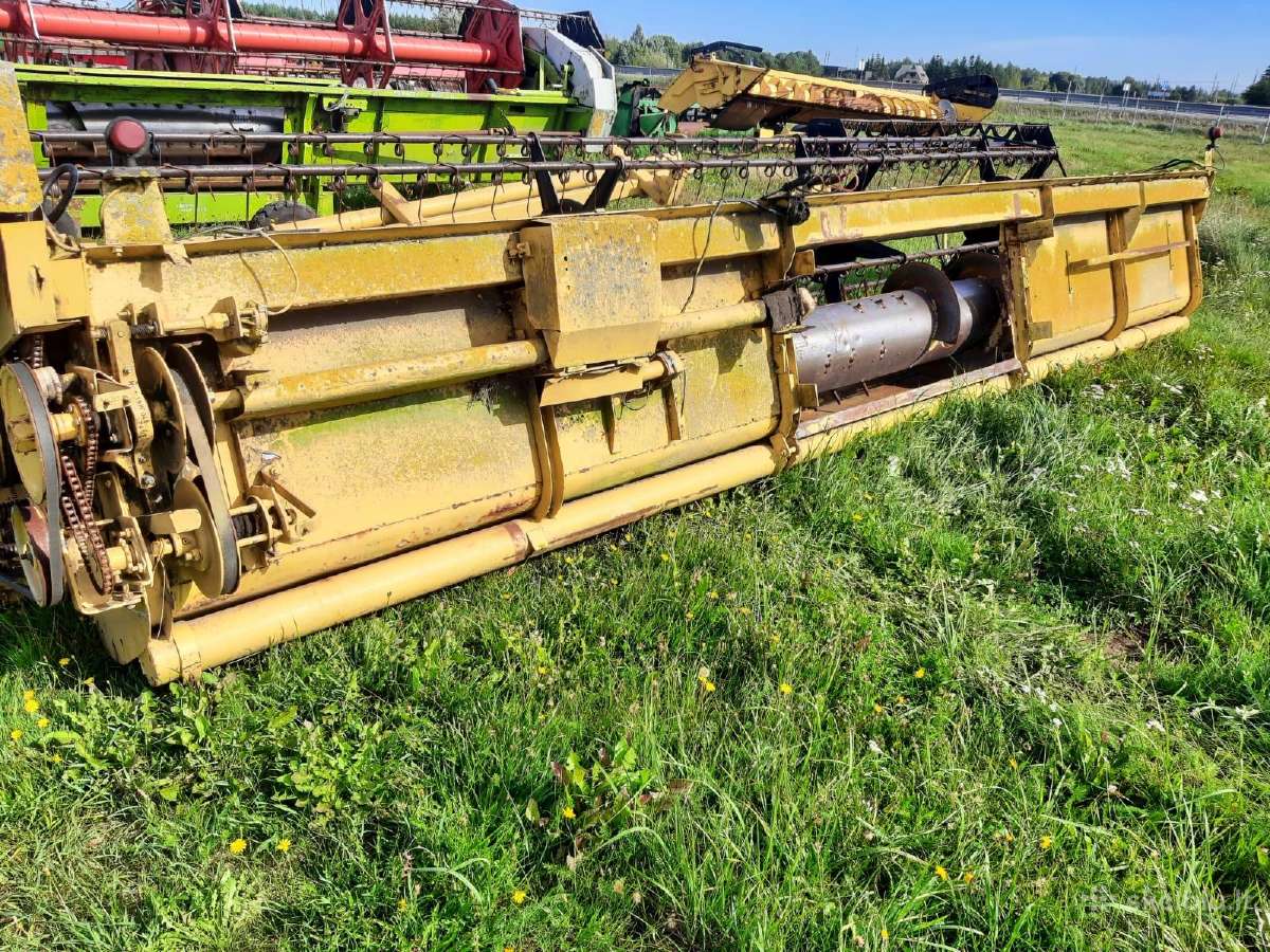 Kombainas New Holland Tf42 Ardomas Dalimis - nuotraukos Nr. 12