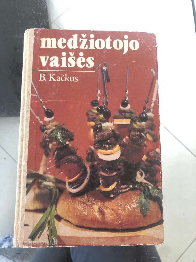 Knyga Medžiotojo vaišės 1987m