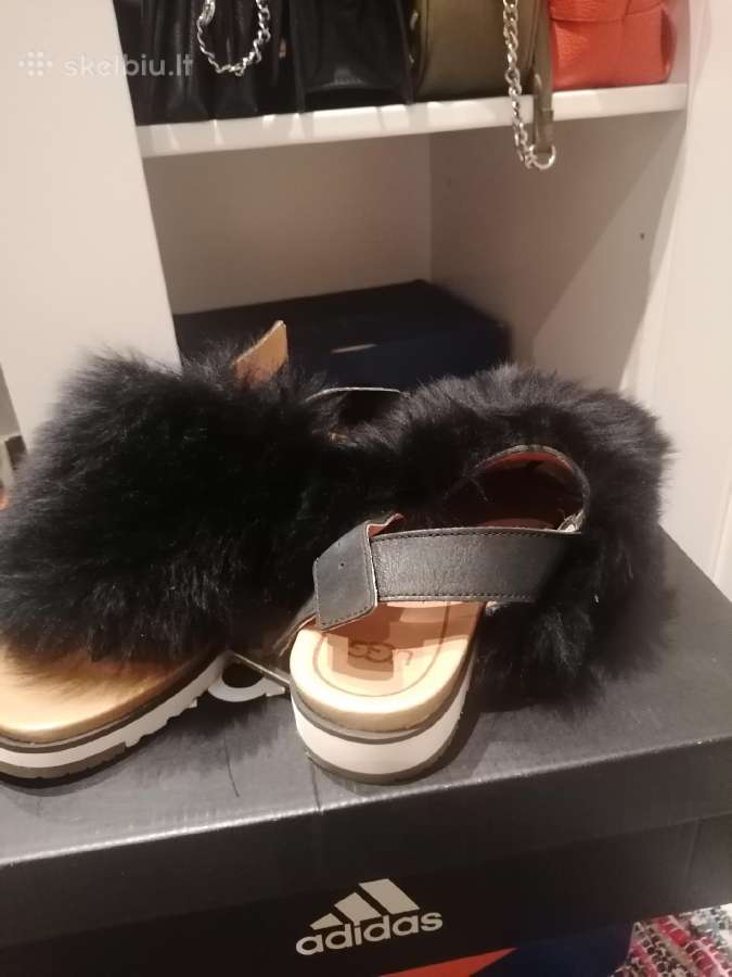 Ugg basutės per pirštą