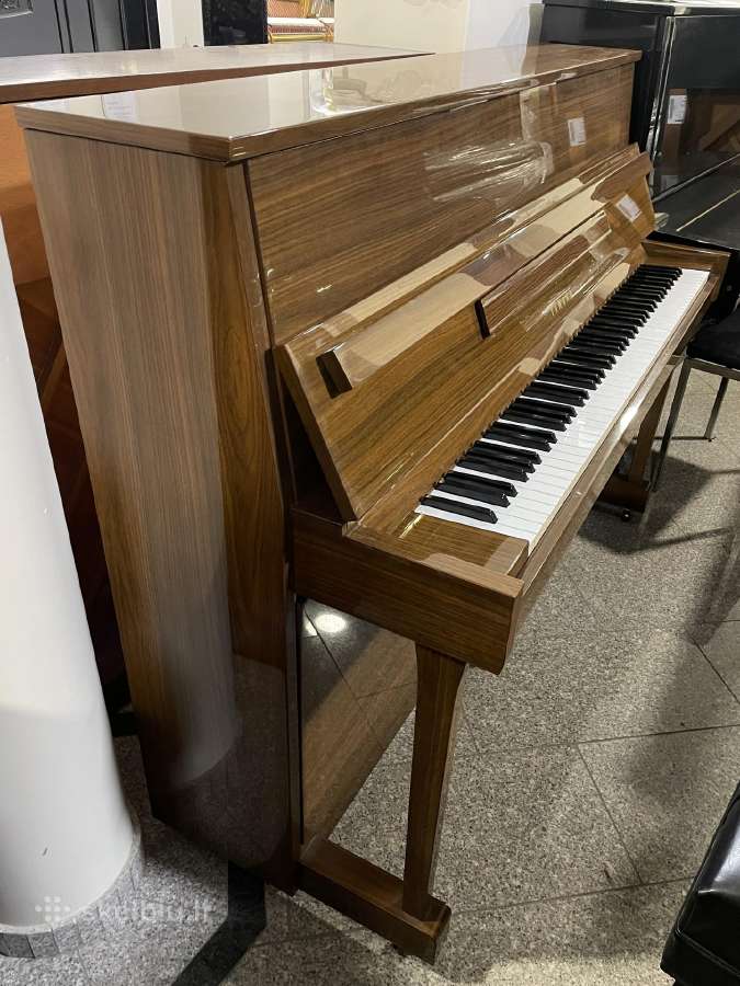Pianinas Yamaha Mc204