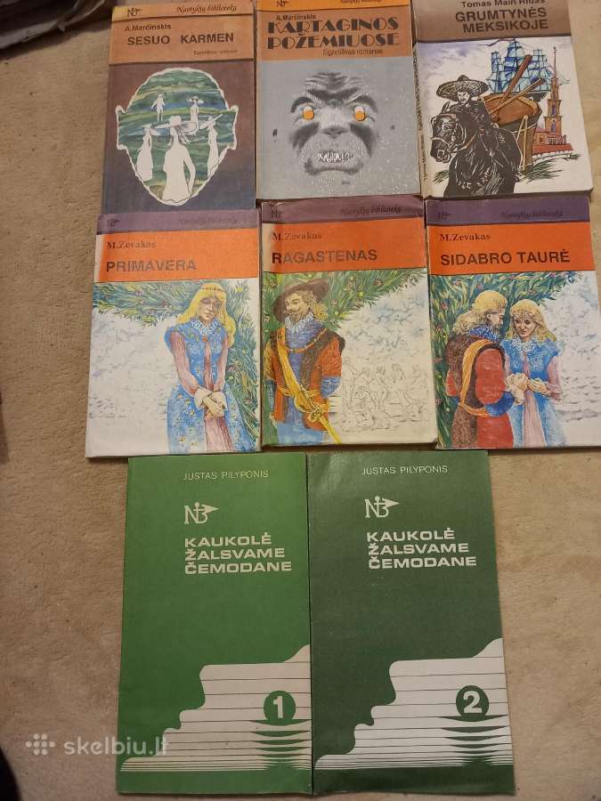 "Nuotykių bibliotekos" knygos