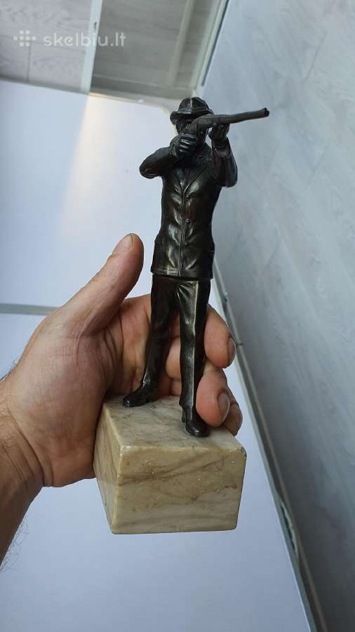 Bavarijos medziotojas.