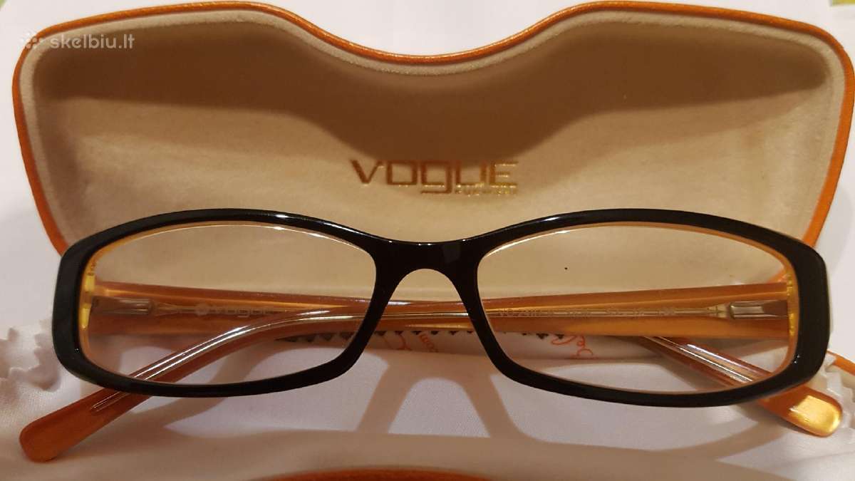 Vogue akiniai su dėklu