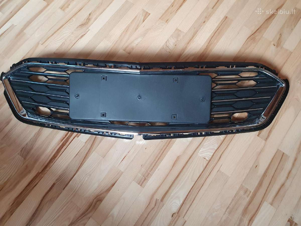 Chevrolet cruze priekinio bamperio grotelės