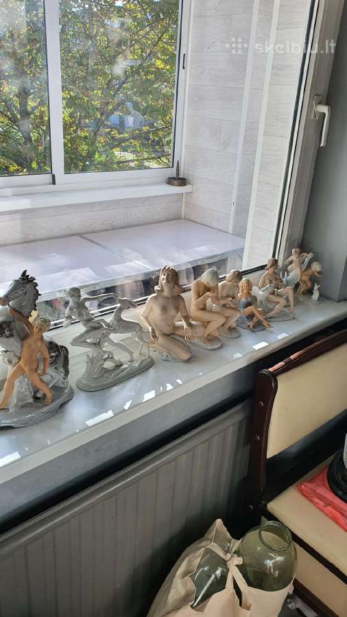 Porcilianines statuleles.