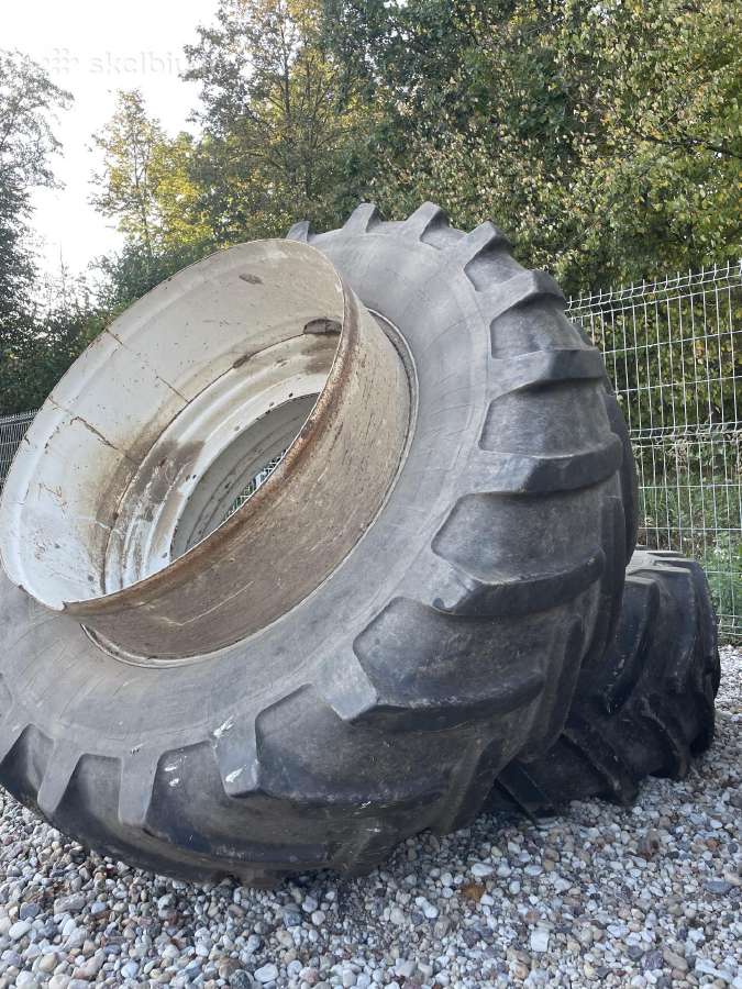 Naudotos žemės ūkio technikos padangos ir dubliai - nuotraukos Nr. 9
