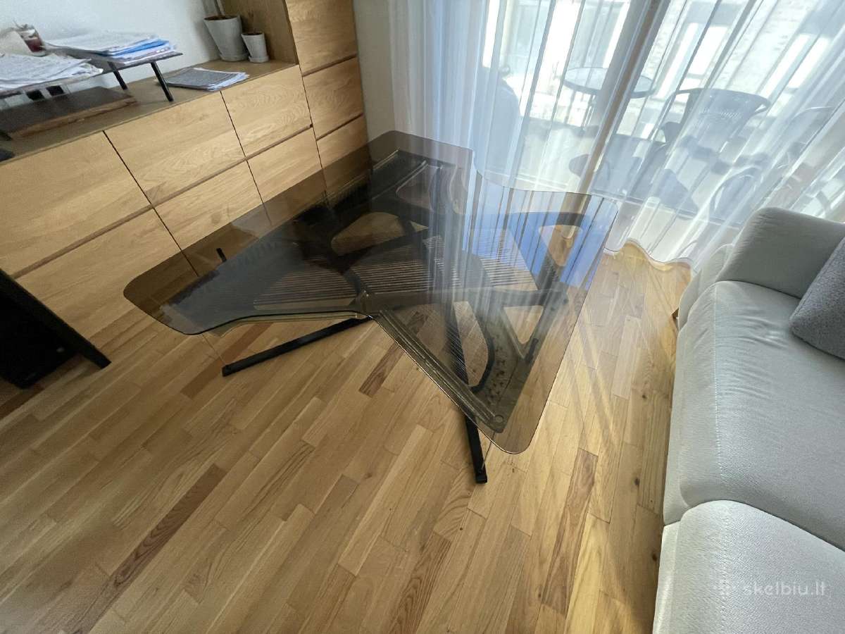 Rankų darbo kavos staliukas (pianinas)