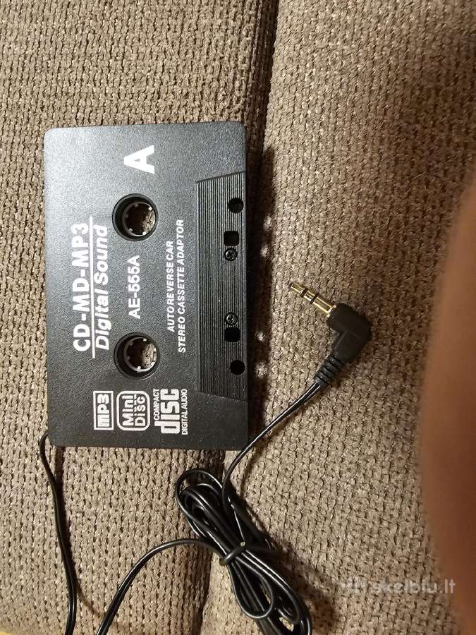 Kasete aux adapteris