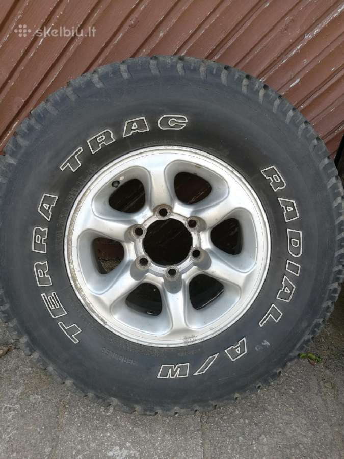Mitsubishi Pajero ratlankiai su padangom R15 - nuotraukos Nr. 4