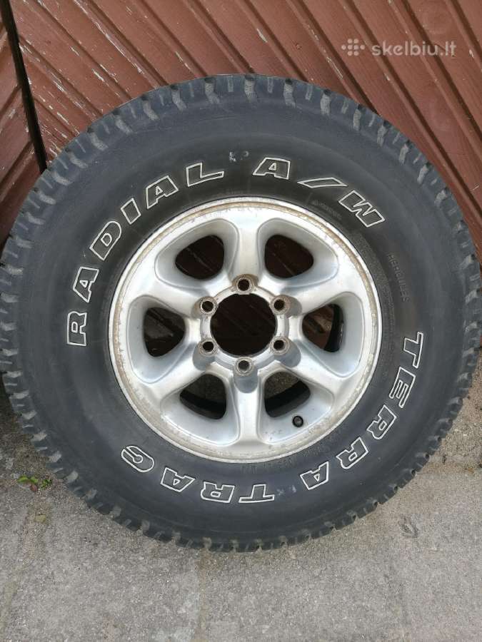 Mitsubishi Pajero ratlankiai su padangom R15 - nuotraukos Nr. 6