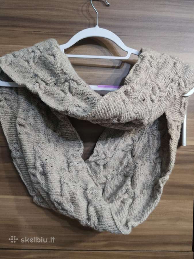 Apvalus pilkas megztas moteriškas šalikas 134/22 c - nuotraukos Nr. 4
