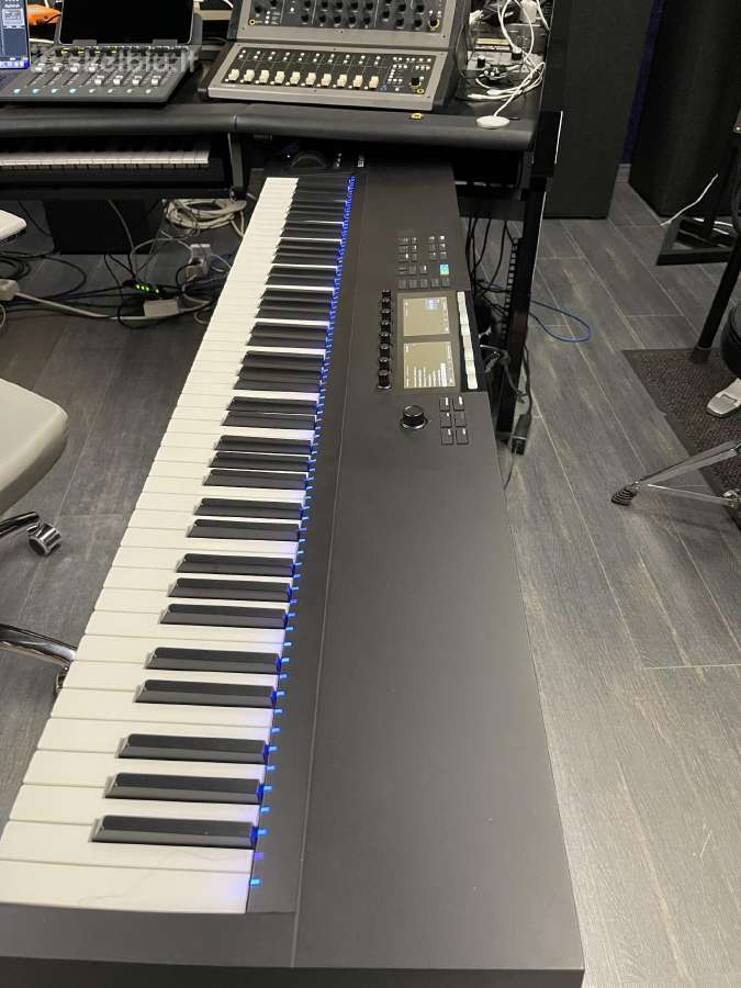 Native Instruments Komplete Kontrol S88 Mk2