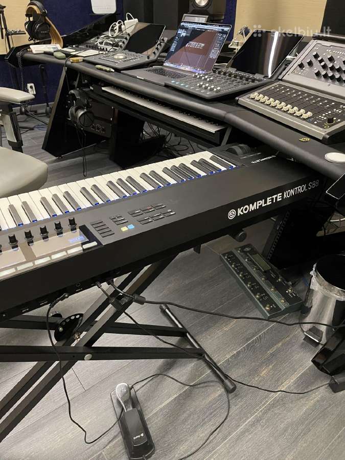 Native Instruments Komplete Kontrol S88 Mk2 - nuotraukos Nr. 3