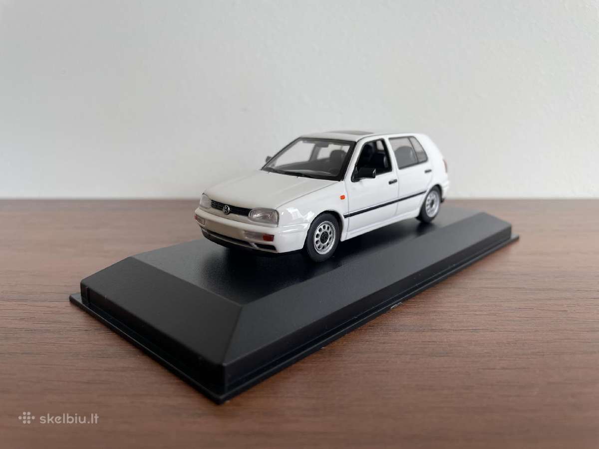 Parduodu Volkswagen Golf 1/43 modeliuką - nuotraukos Nr. 6