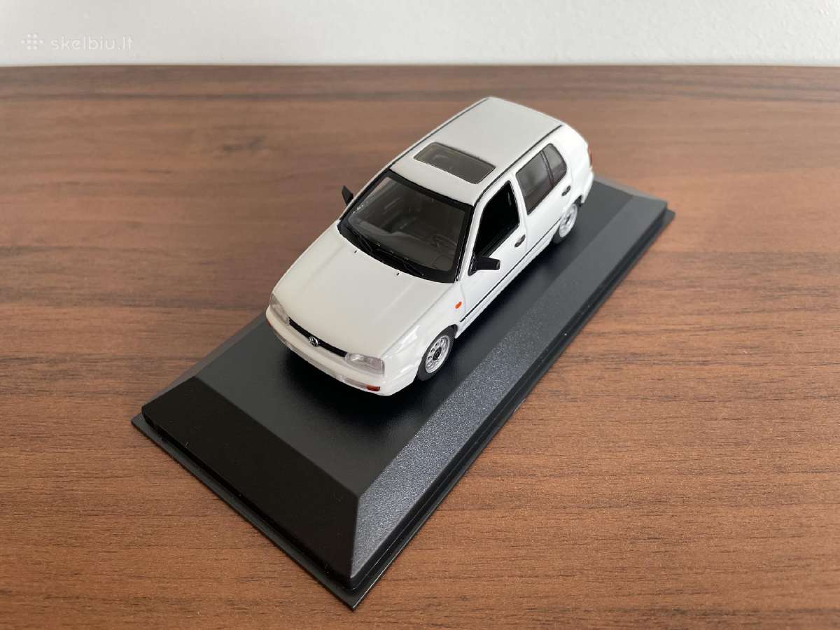 Parduodu Volkswagen Golf 1/43 modeliuką - nuotraukos Nr. 7