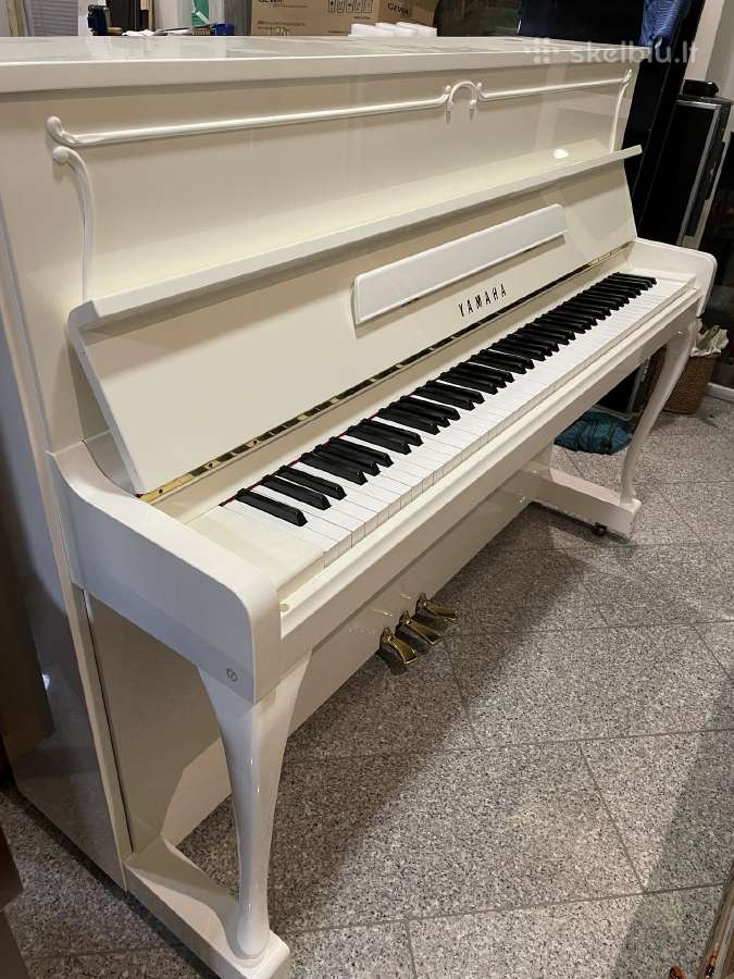 Pianinas Yamaha W116